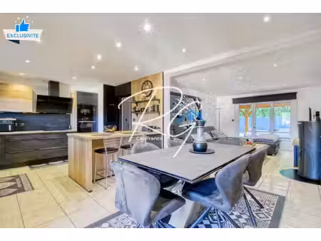 liverdun – maison semi plain-pied - 168 m² – 4 chambres – piscine chauffée – garage double