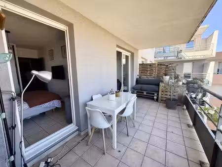 location appartement 2 pièces 39 m² à nîmes (30900)