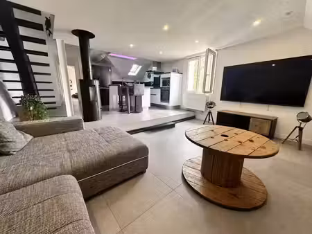 location meublée duplex 3 pièces 54.66 m² à lisses (91090)  1 080 €