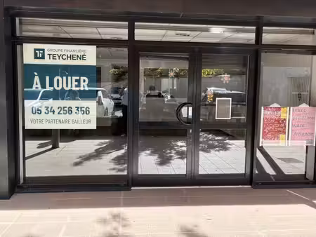 location commerce 100m²
