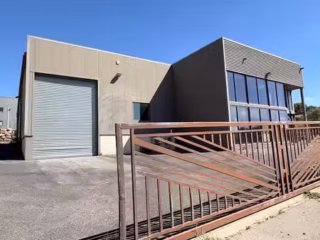 location locaux professionnels 2000 m² à frontignan (34110)  7 000 €