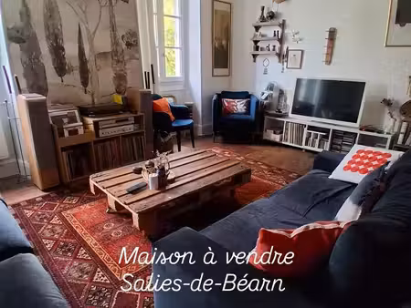 salies centre – maison 296 m² + airbnb + 124 m² de potentiel