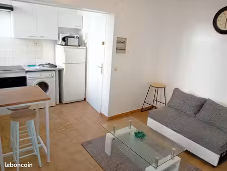 appartement f2 meublé avec terrasse et place de parking