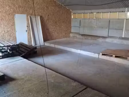 local stockage 81m2