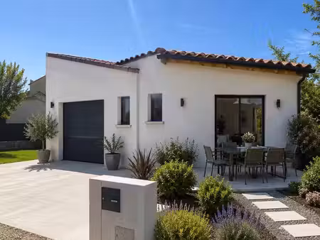 villa 4 pièces 90 m²