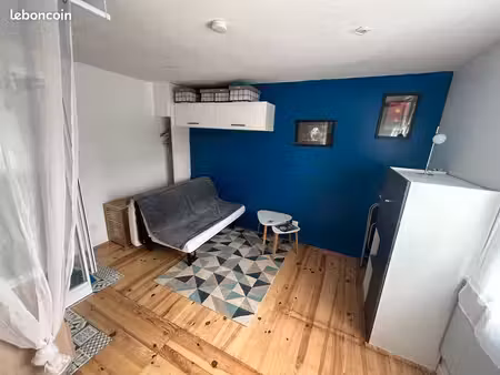 studio meublé 16 m² tout équipé – 450 tout compris – parking – chantraine