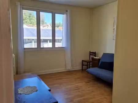 location appartement t2 – centre-ville du palais sur vienne