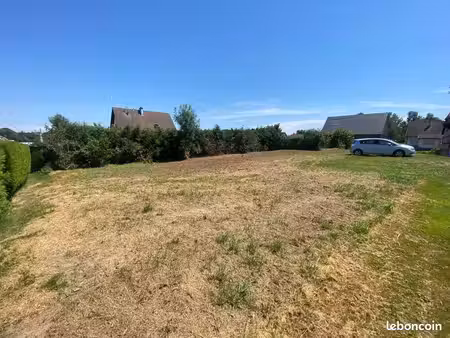 terrain plat 8 ares dans impasse