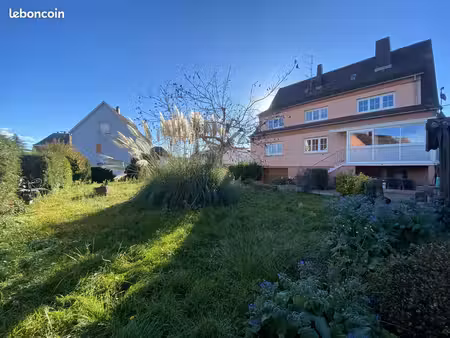 maison 8 pièces 260 m²