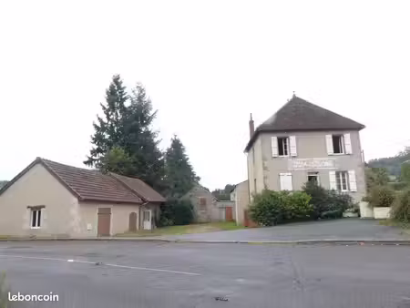 immeuble 164 m² saint-symphorien-de-marmagne