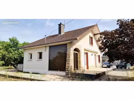 propriété 4 pièces 93 m²