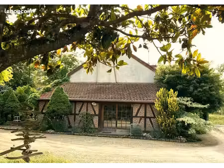 maison 8 pièces 278 m²