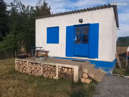 maisonnette studio de 15m2 avec jardin 700m2 en bord de sarthe