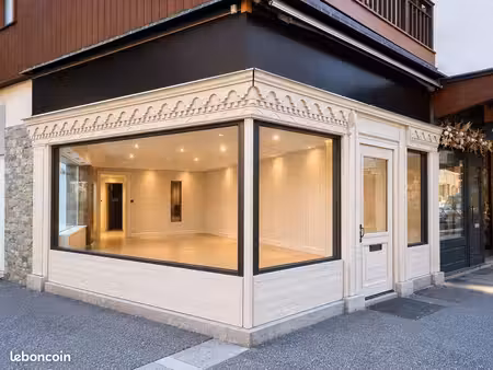 bail precaire - local commercial – courchevel moriond