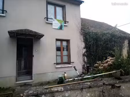av maison de bourg