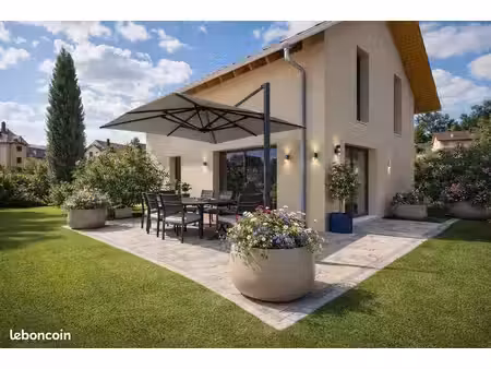 maison 5 pièces 100m2 plus garage de 26m2 bonneville centre ville