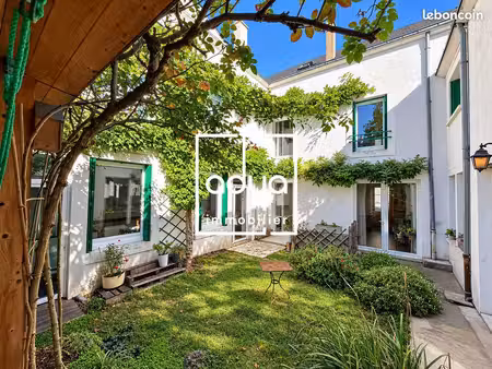 maison de ville 10 pièces 227 m²