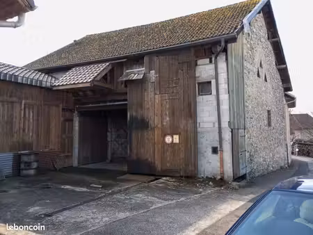 grange 1 pièce 100 m²