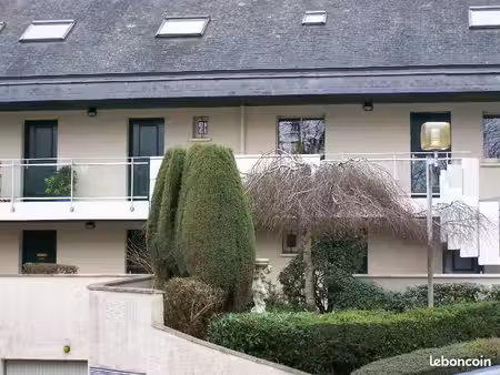 studio 1 pièce 28 m²