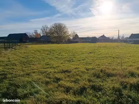 terrain 1 335 m² realcamp