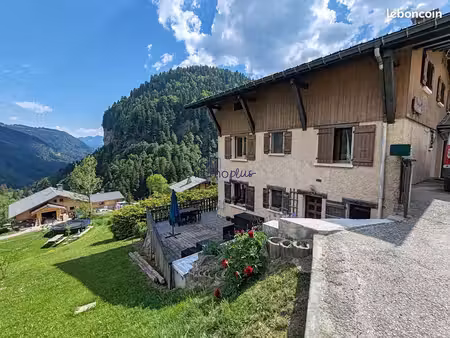 appartement 4 pièces 97 m²
