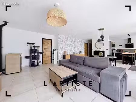 maison 4 pièces 85 m²