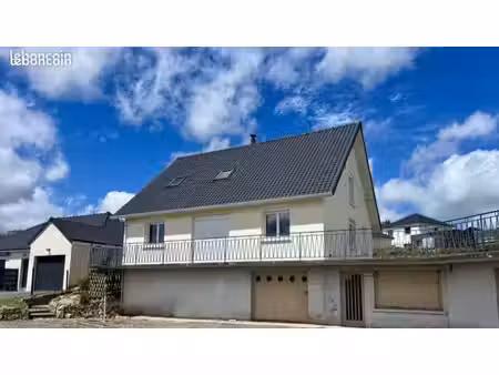 ? maison familiale 6 pièces – 131 m²
