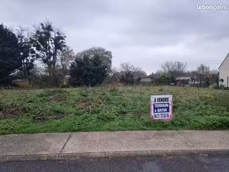 terrain à bâtir montigny-lencoup (77520)