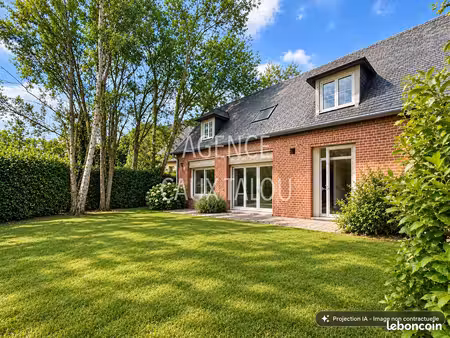 immeuble 607 m² londinières