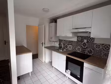 meaux gare – f2 - 49 m² + parking