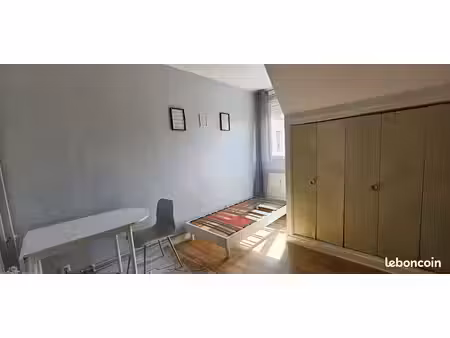 studio 1 pièce 14 m²
