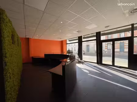 local 620 m² niort