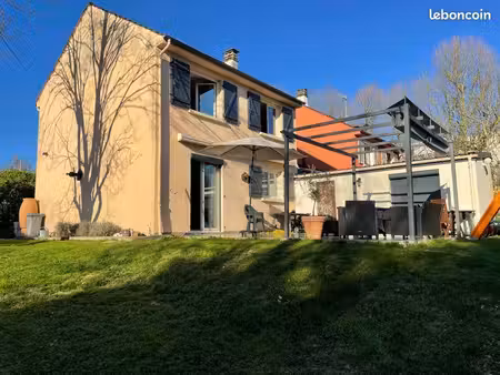 maison 5 chambres avec jardin arboré