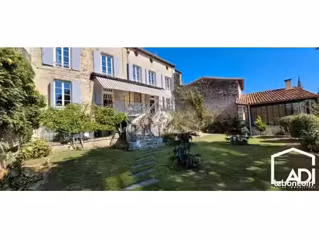 maison de ville 14 pièces 446 m²