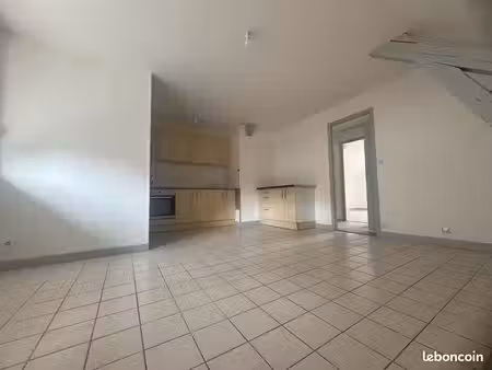 appartement 3 pièces 41 m²