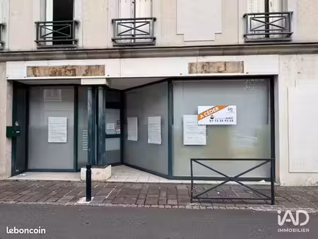 boutique 40 m² dammarie-les-lys