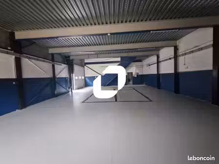 local d'activité 260 m²