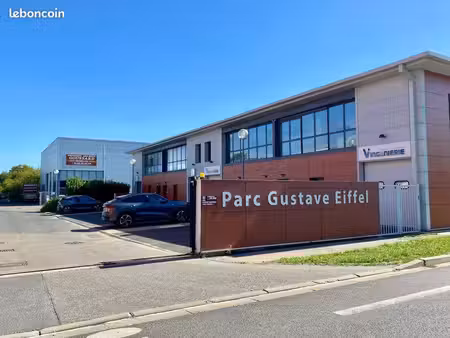 lot activités bureaux 135 m2