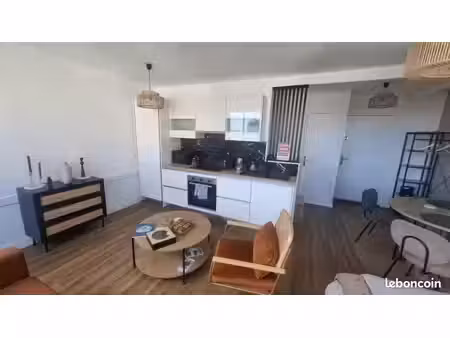studio 1 pièce 30 m²