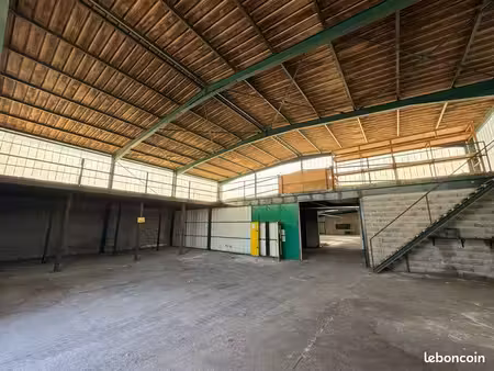 bâtiment industriel / artisanal 720 m² – terrain 2 000 m² – aussillon