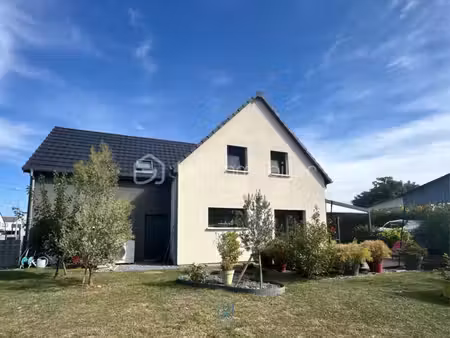 maison contemporaine  prestations soignées & jardin arboré