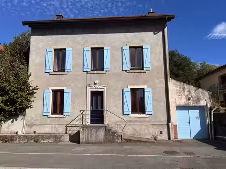 vaste maison de ville - 5 chambres et dépendances - dpe c
