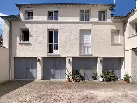 duplex  1 chambre et un bureau 66 m² au sol à vendre à méry-sur-oise - réf. 7763