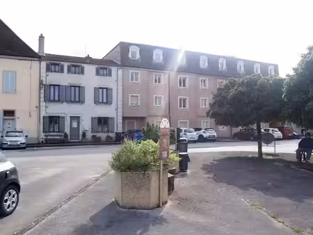 t2 récent place d'armes saint-jean-de-losne