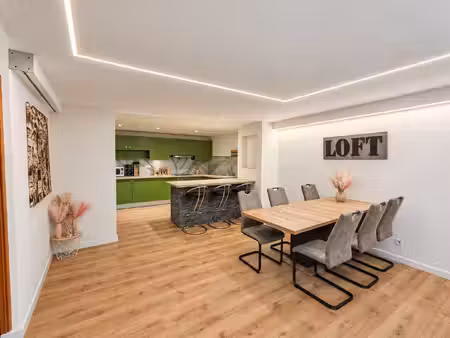 appartement 90 46 m² balcons  vue mont-blanc  garage  cave.
