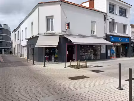 cession de bail à vendre - local commercial 45 m² à challans