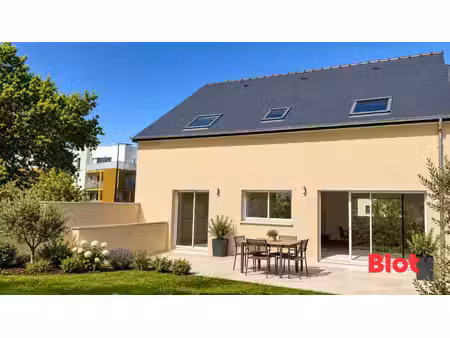 blot liffré – une maison familiale rare sur le marché  proche commodités