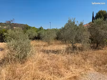 terrain de 575 m2 - mormoiron