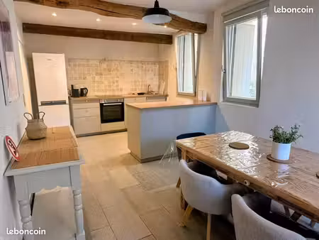 maison de village en triplex - location meublée