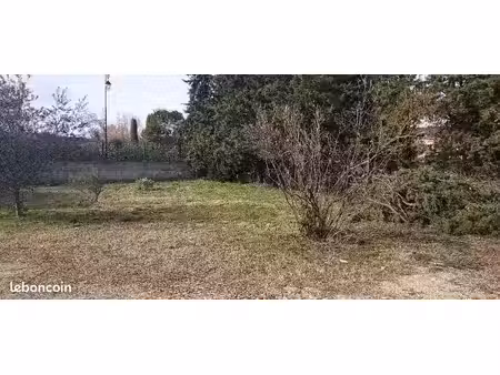 terrain 344 m² vedene